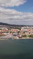 stad av setubal, portugal vertikal video