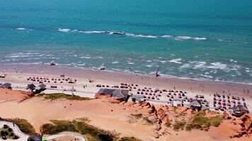 ao ar livre cênico de praia às canoa quebrada ceara dentro brasil. lindo cinematográfico. video